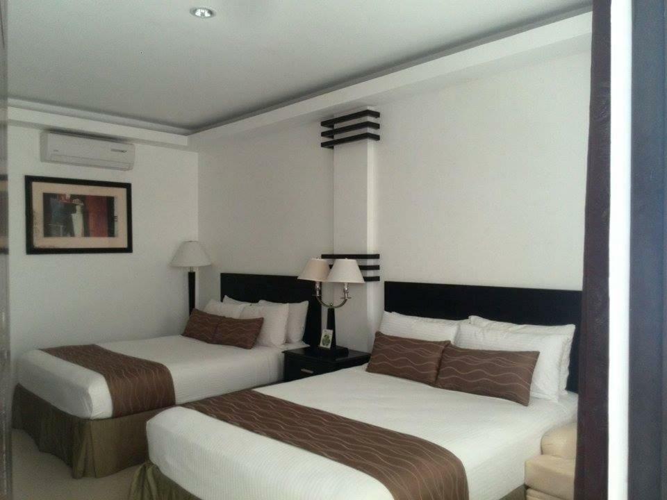 Chateau De Boracay Balabag  Bagian luar foto
