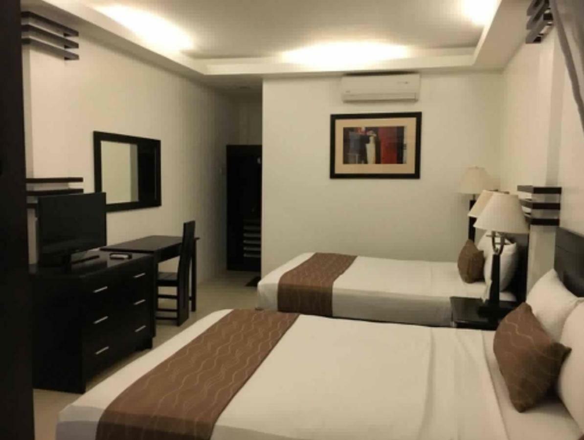 Chateau De Boracay Balabag  Bagian luar foto