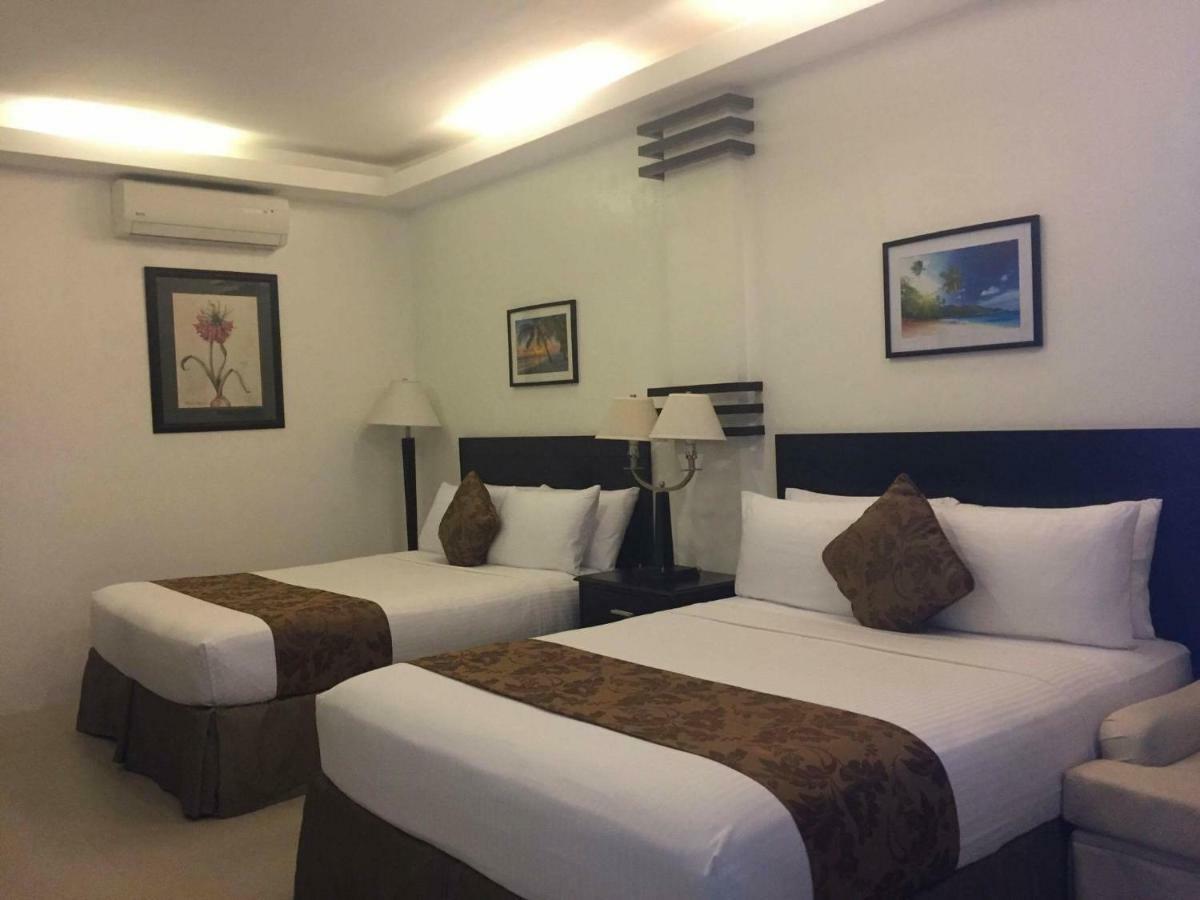 Chateau De Boracay Balabag  Bagian luar foto